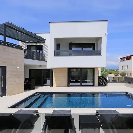Petra By Interhome